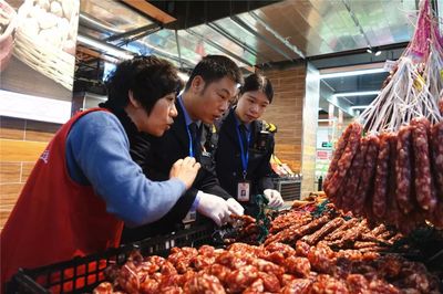 曝光！人氣早餐店、大型超市被“突擊”檢查！竟發(fā)現(xiàn)肉制品銷售隱患重重